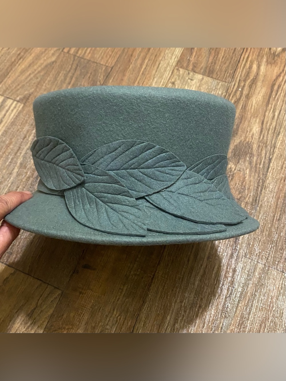 Vintage Georgi Womens Dark Gray Wool Bucket Top Hat Leaves Leaf Fall 
Excellent